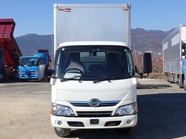 HINO DUTRO 2018 Image 31