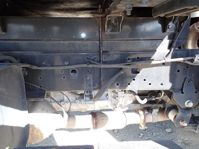 HINO DUTRO 2018 Image 31