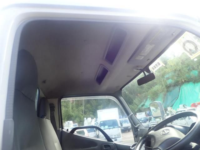 HINO DUTRO 2012 Image 31