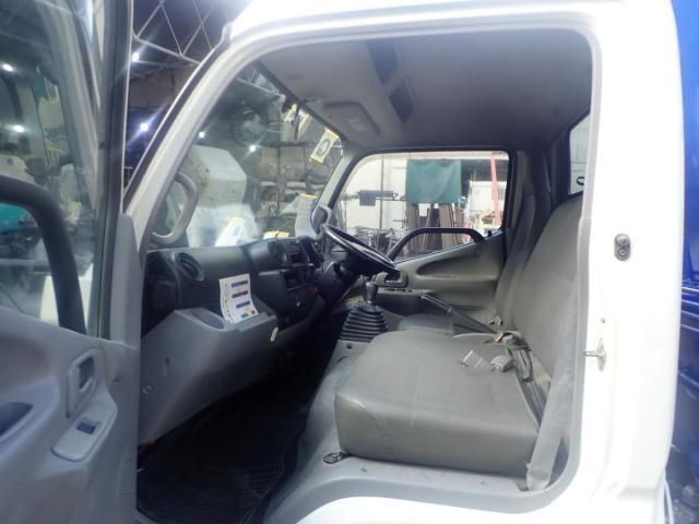 HINO DUTRO 2012 Image 31