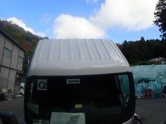 HINO DUTRO 2012 Image 31