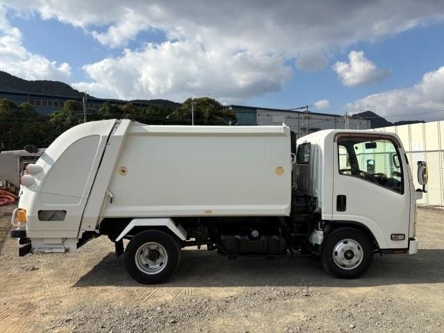 ISUZU ELF 2016 Image 31