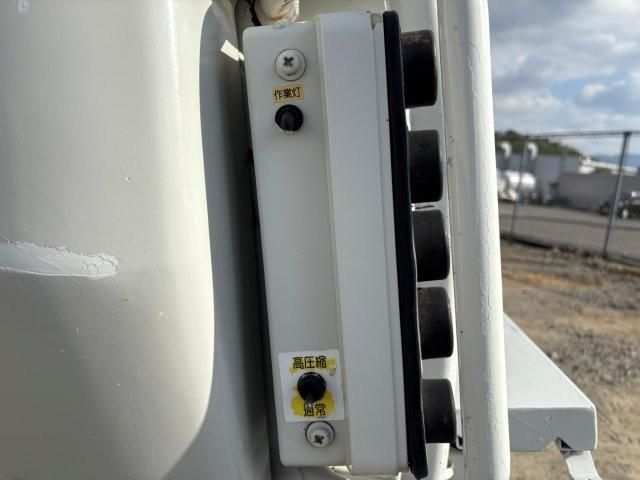 ISUZU ELF 2016 Image 31