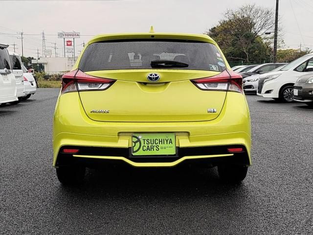 TOYOTA AURIS HYBRID 2016 Image 31