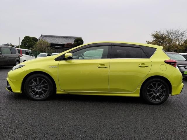 TOYOTA AURIS HYBRID 2016 Image 31