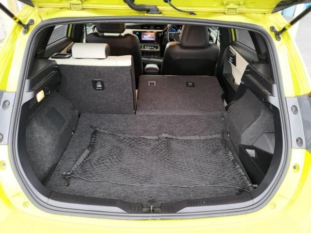 TOYOTA AURIS HYBRID 2016 Image 31