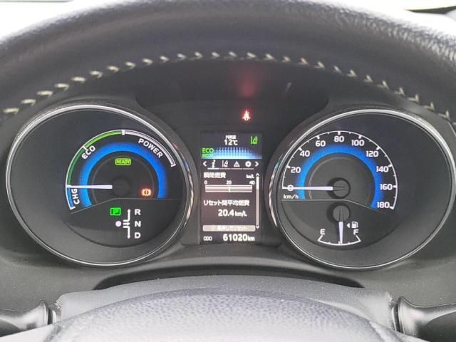 TOYOTA AURIS HYBRID 2016 Image 31