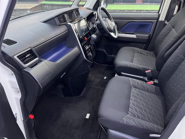 TOYOTA TANK 2018 Image 31