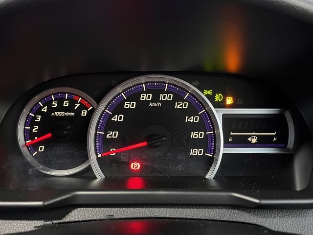 TOYOTA TANK 2018 Image 31