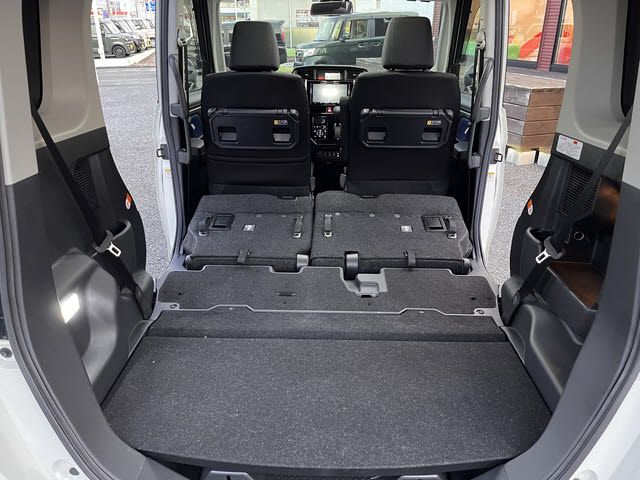 TOYOTA TANK 2018 Image 31