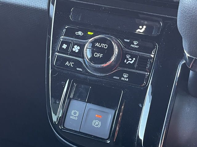 DAIHATSU TANTO CUSTOM 2023 Image 31