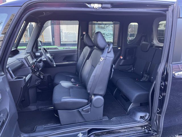 DAIHATSU TANTO CUSTOM 2023 Image 31