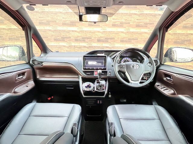 TOYOTA ESQUIRE 2017 Image 31