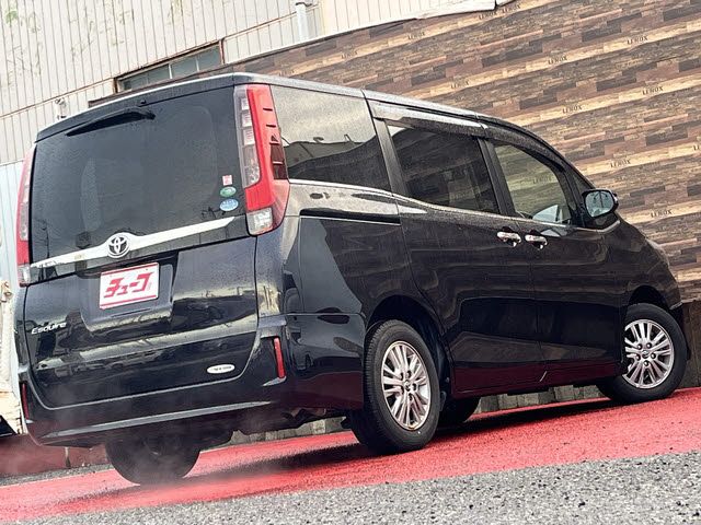 TOYOTA ESQUIRE 2017 Image 31