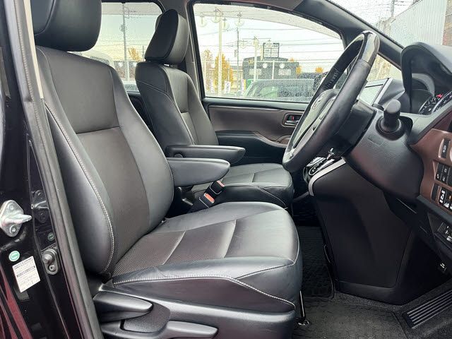 TOYOTA ESQUIRE 2017 Image 31