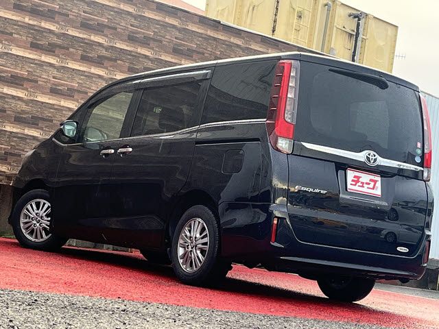 TOYOTA ESQUIRE 2017 Image 31