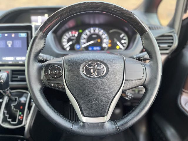 TOYOTA ESQUIRE 2017 Image 31