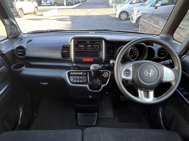 HONDA N BOX 2015 Image 31