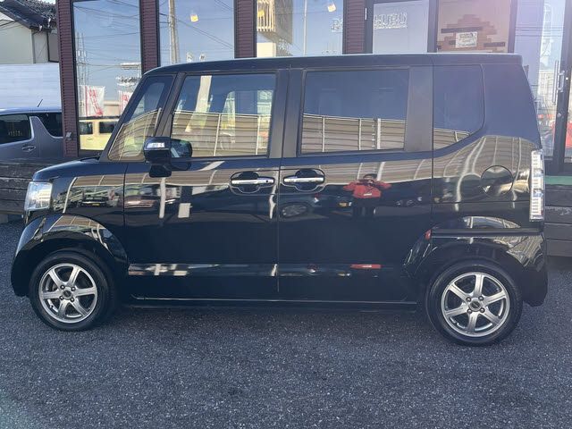 HONDA N BOX 2015 Image 31