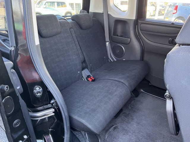 HONDA N BOX 2015 Image 31
