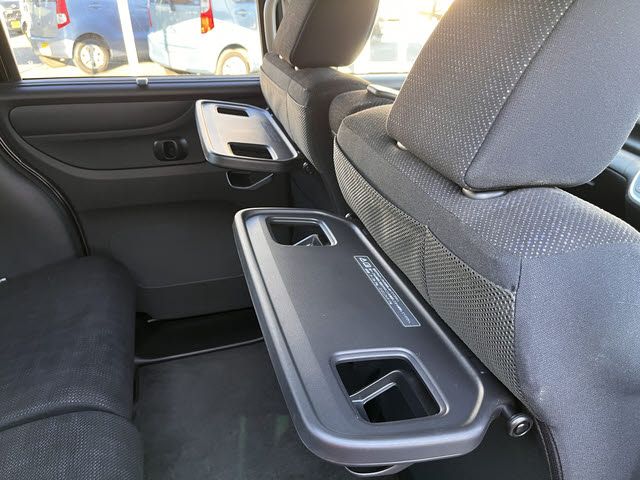 HONDA N BOX 2015 Image 31