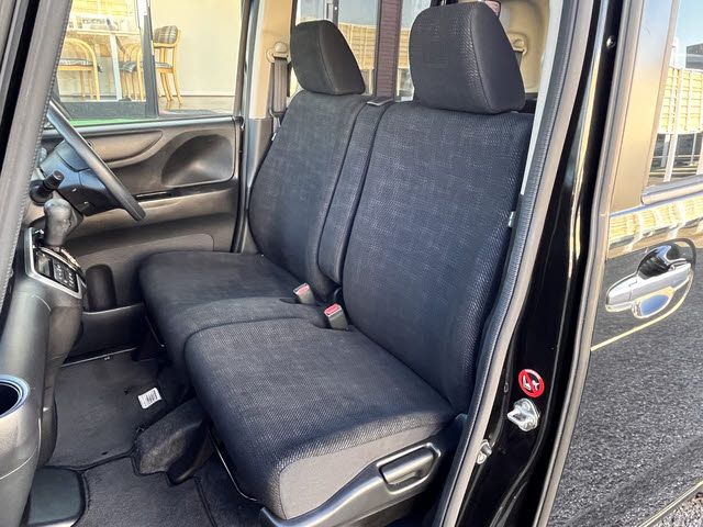 HONDA N BOX 2015 Image 31