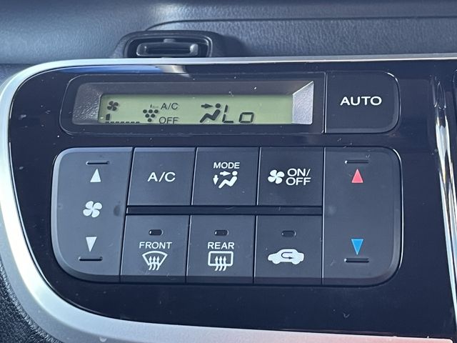 HONDA N BOX 2015 Image 31