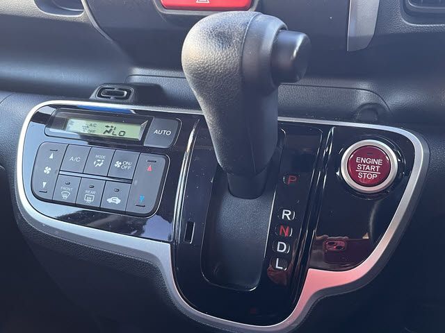 HONDA N BOX 2015 Image 31