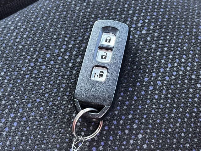 HONDA N BOX 2015 Image 31