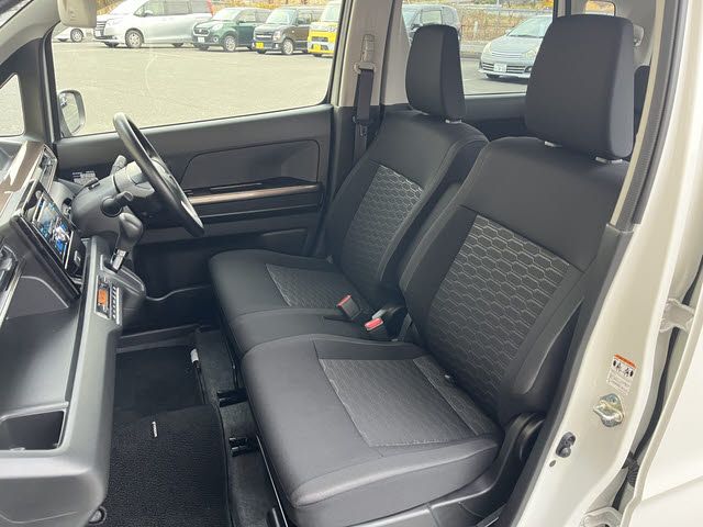 SUZUKI WAGON R CUSTOM Z 2023 Image 31