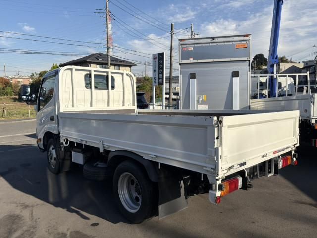 HINO DUTRO 2020 Image 31