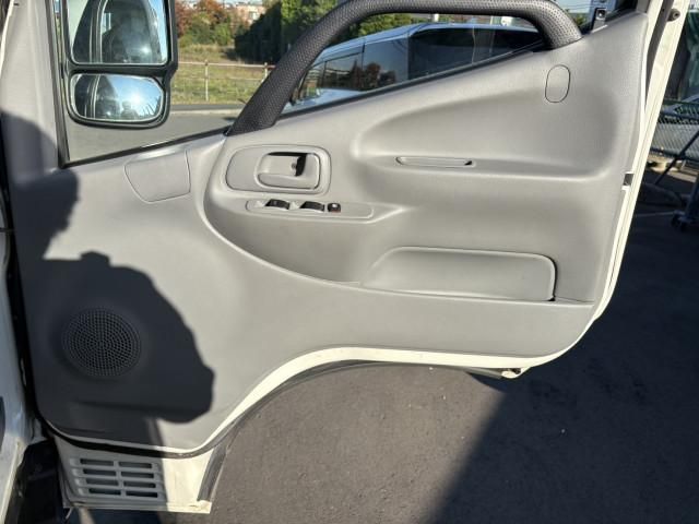 HINO DUTRO 2020 Image 31