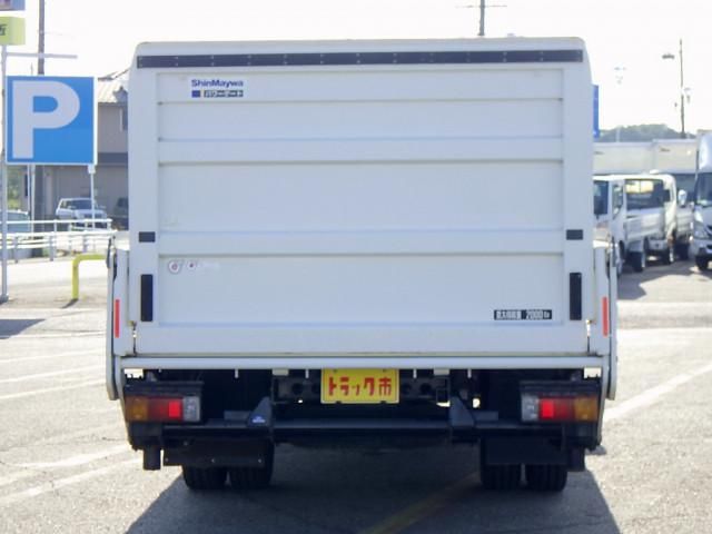 HINO DUTRO 2017 Image 31