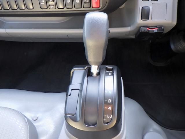 HINO DUTRO 2017 Image 31