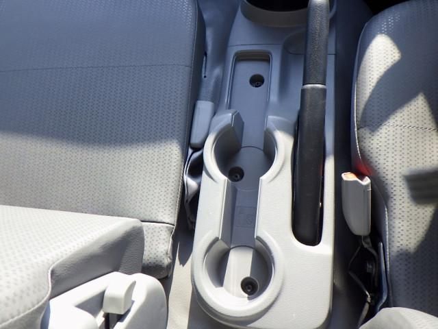 HINO DUTRO 2017 Image 31