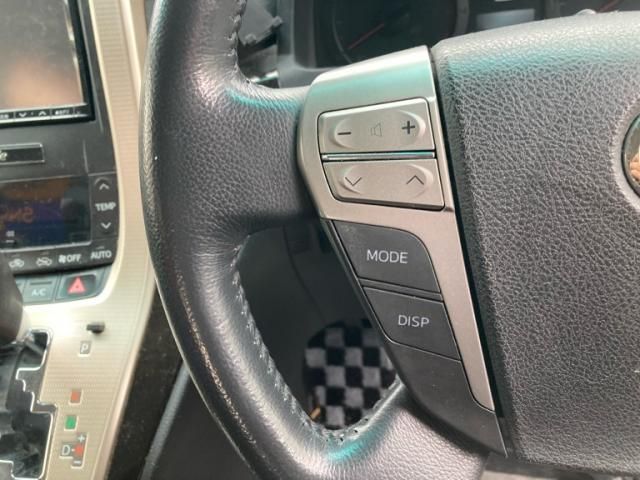 TOYOTA VELLFIRE 2012 Image 31