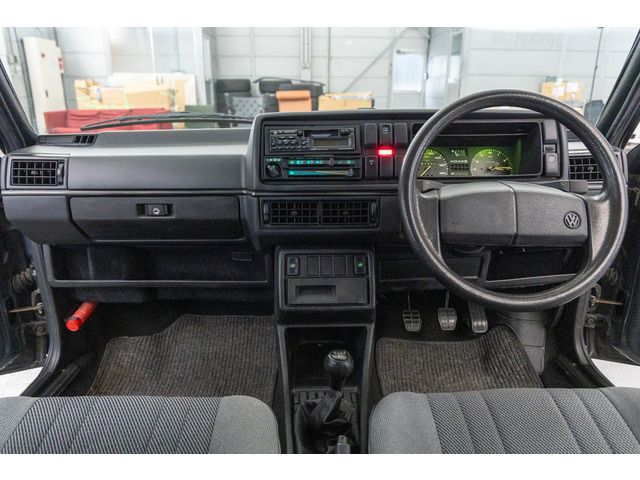 VOLKSWAGEN GOLF 1990 Image 31