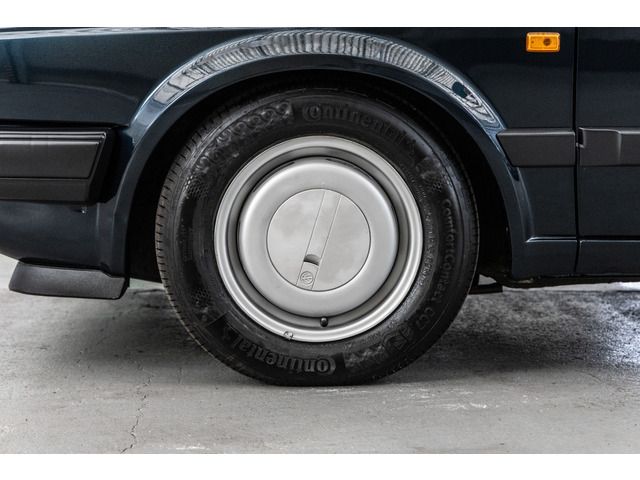 VOLKSWAGEN GOLF 1990 Image 31