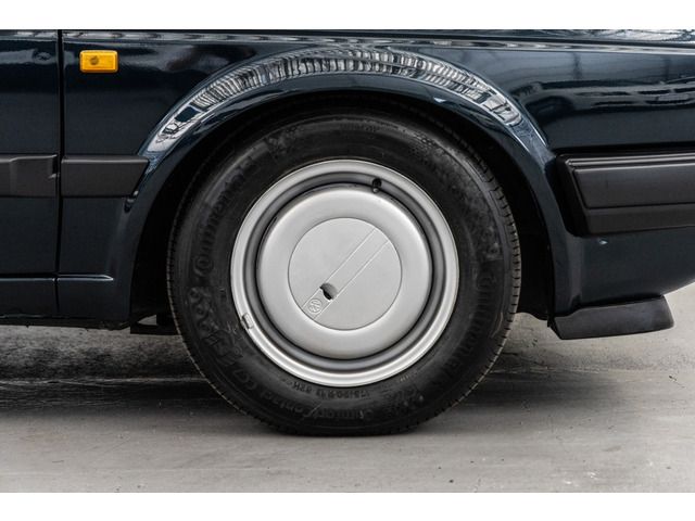 VOLKSWAGEN GOLF 1990 Image 31