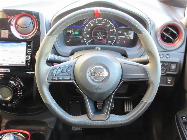 NISSAN NOTE 2017 Image 31