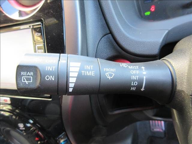 NISSAN NOTE 2017 Image 31