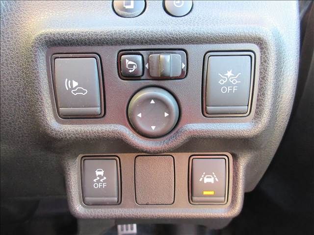 NISSAN NOTE 2017 Image 31