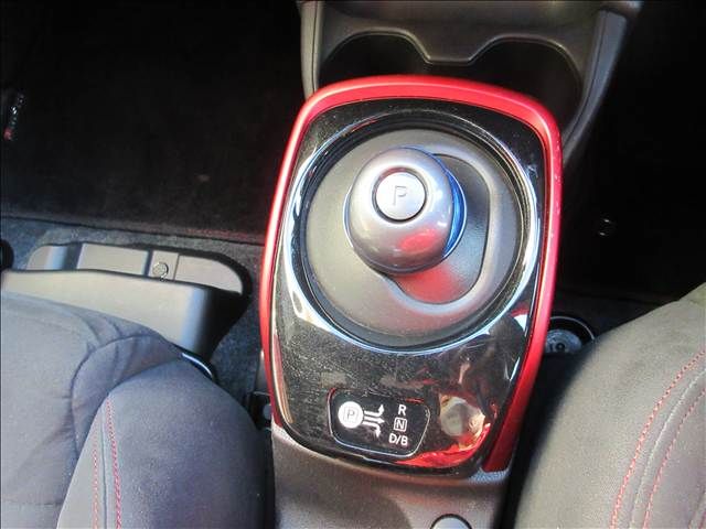 NISSAN NOTE 2017 Image 31