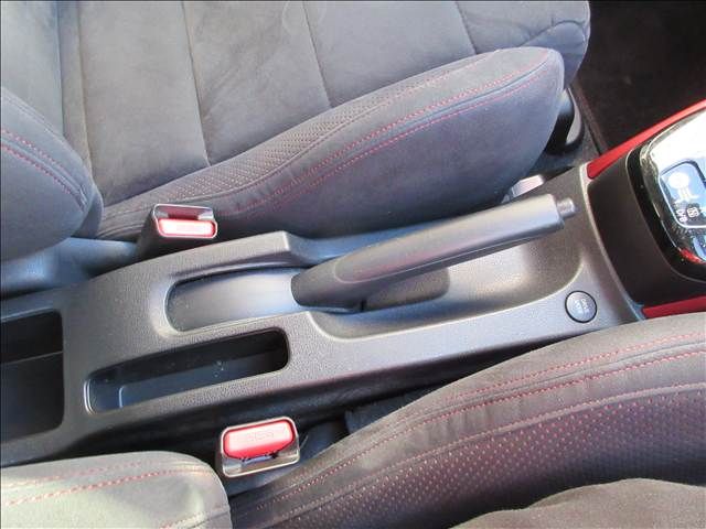 NISSAN NOTE 2017 Image 31