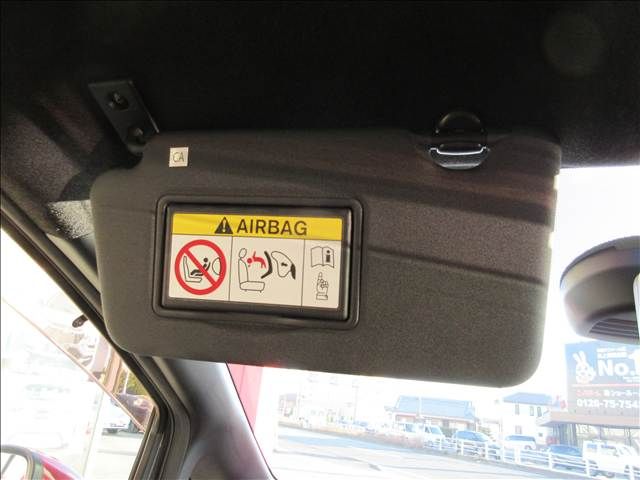 NISSAN NOTE 2017 Image 31