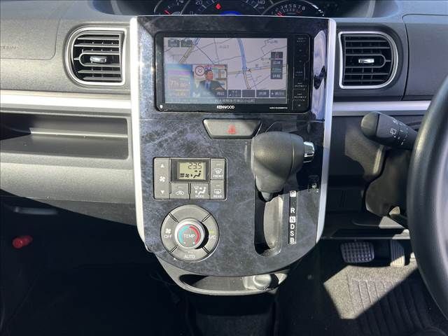 DAIHATSU TANTO CUSTOM 2017 Image 31