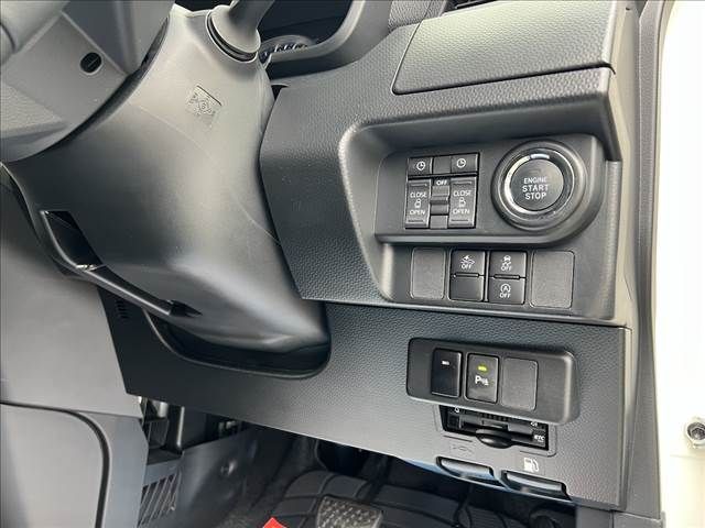 TOYOTA ROOMY 2024 Image 31