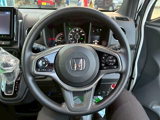 HONDA N-WGN CUSTOM 2025 Image 31