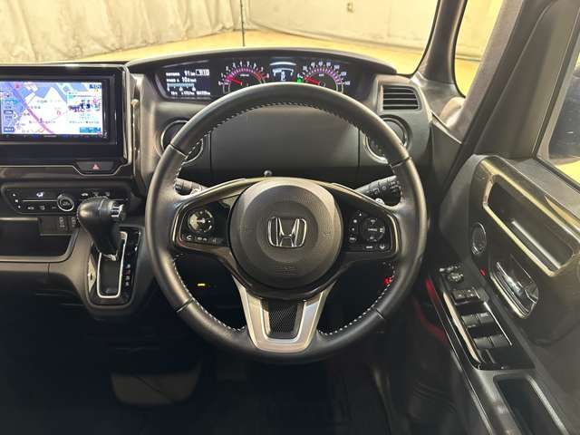 HONDA N BOX CUSTOM 2017 Image 31