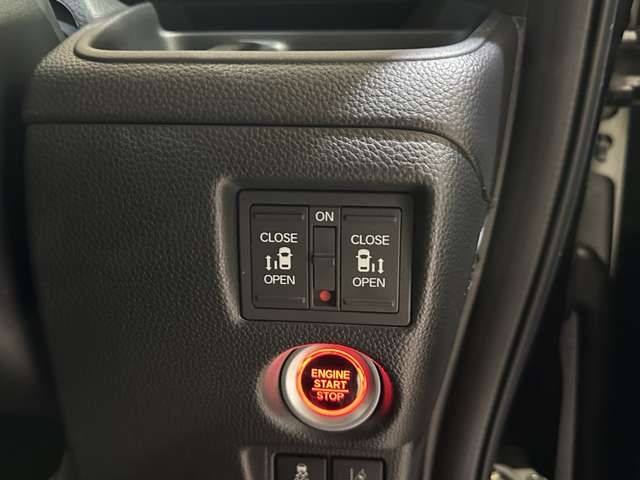 HONDA N BOX CUSTOM 2017 Image 31